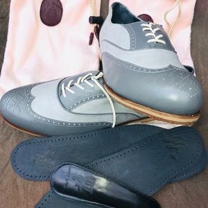 Tauer and Johnson spikeless women’s golf shoes